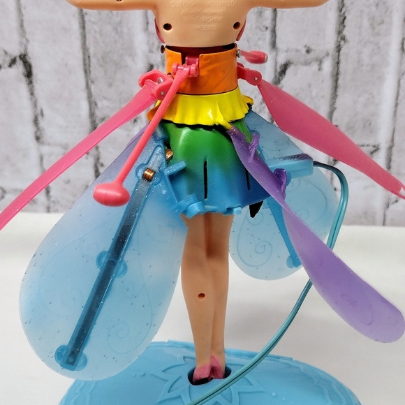 2013 Spin Master Flutterbye Flying Fairy Princess Blue Base and Cable - Picture 7 of 10